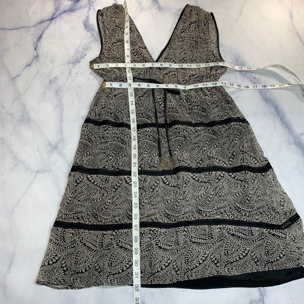 Guess by Marciano Kionna Deep V-Neck Silk Dress - Picture 6 of 8